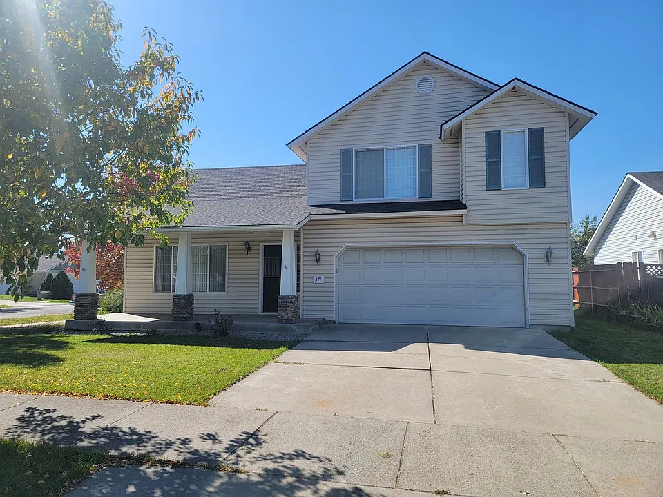 371 N Blandwood Ct