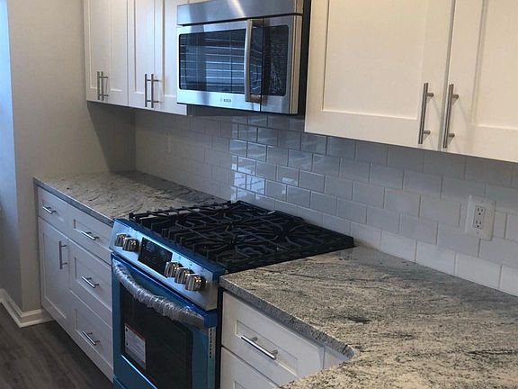 3rd image of 694 E Lake Front Cir Unit 694