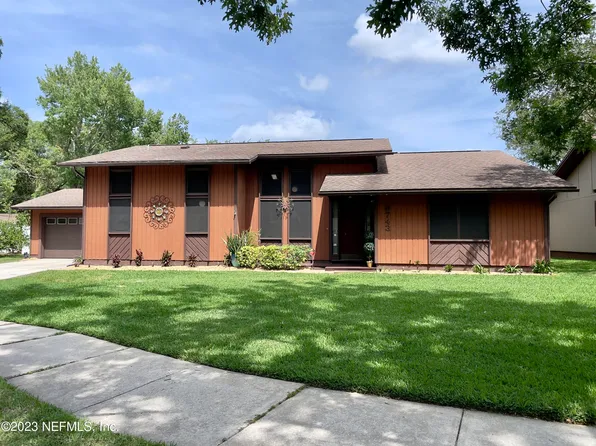 9743 SHARING CROSS Court, Jacksonville, FL 32257