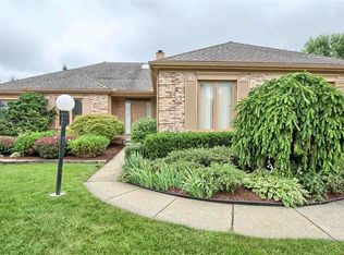 1651 Devonshire Dr, Troy, MI
