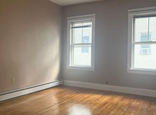 66 Harlem St #2, Worcester, MA 01610