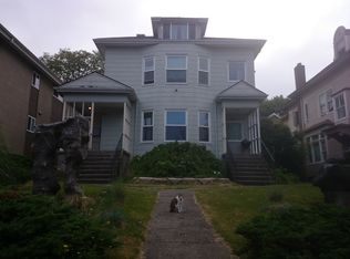 106 14th Ave E, Seattle, WA 98112