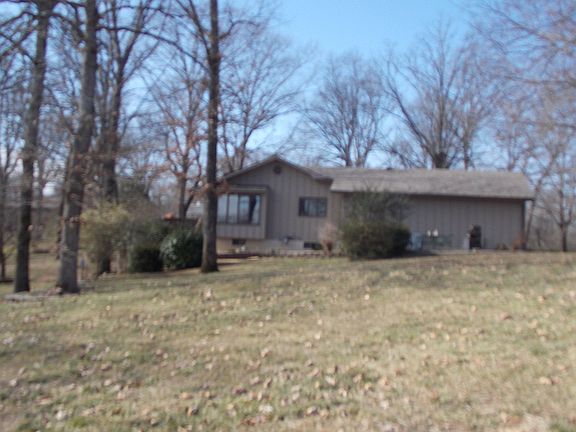 4th image of 2004 Cambridge Dr