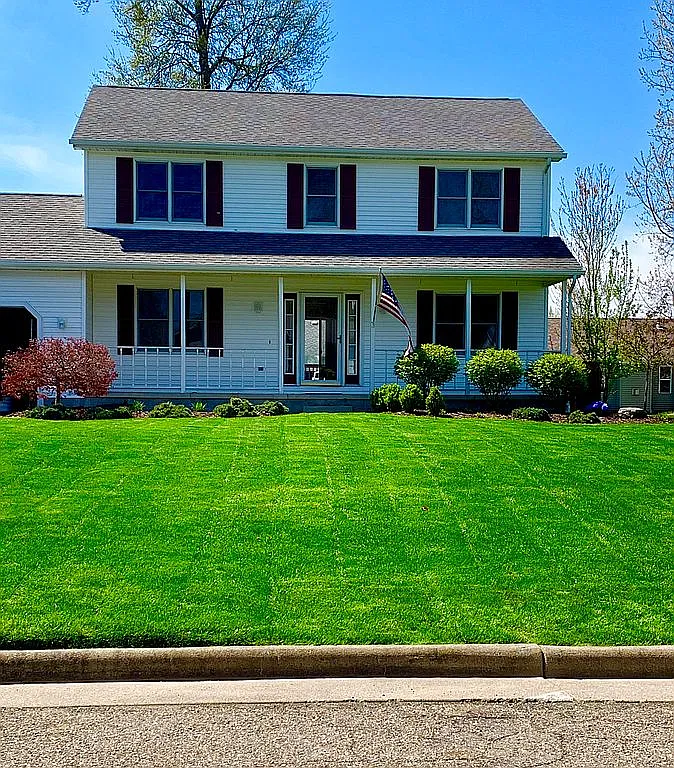 1218 Signature Dr photo 1