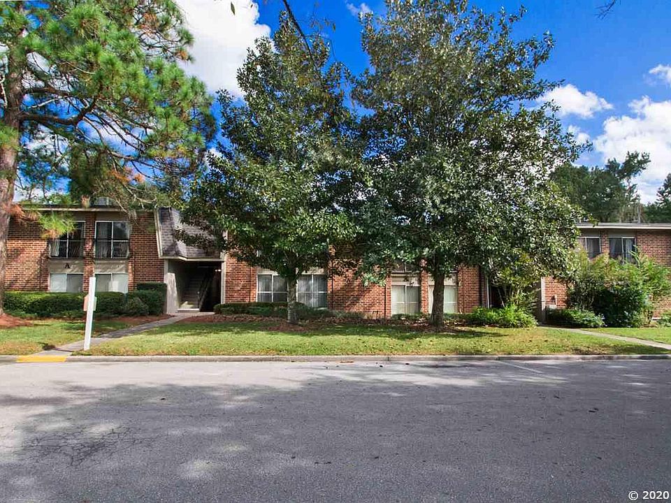 1st image of 1700 SW 16th Ct APT A27
