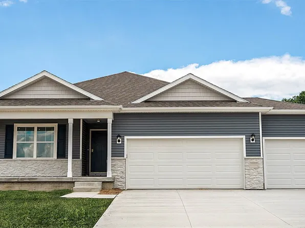 628 Ella Ave, Tiffin, IA 52340