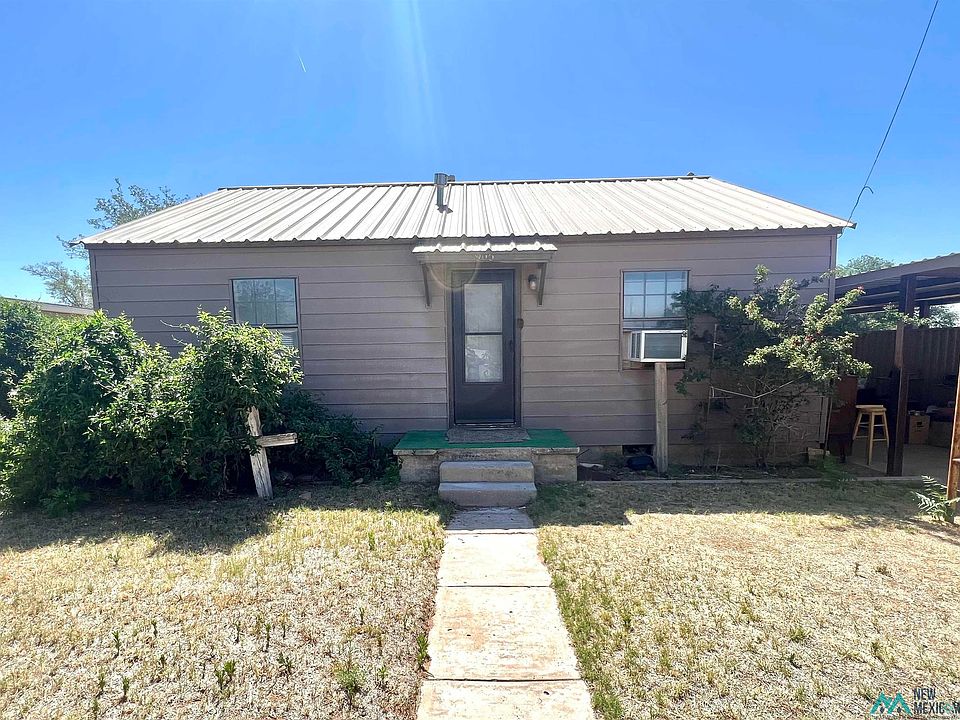 1st image of 905 9th St