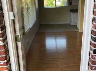 18195 Webster Rd APT 1, Gladstone, OR 97027