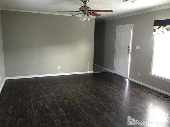 2nd image of 828 Saint Moritz Dr
