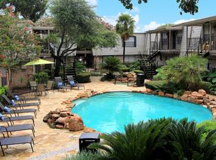 Waters of Winrock Apartments, Houston, TX 77057