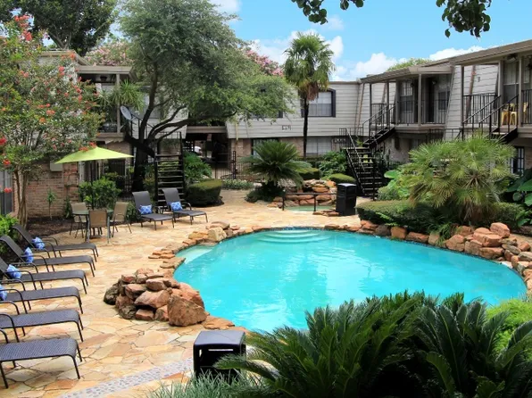 Waters of Winrock Apartments