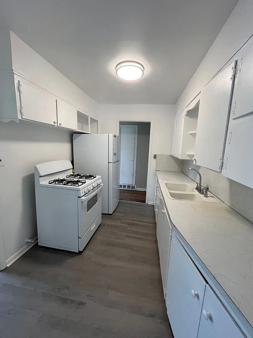 Beautiful 4 bedroom home ready to move in! — Photo 2