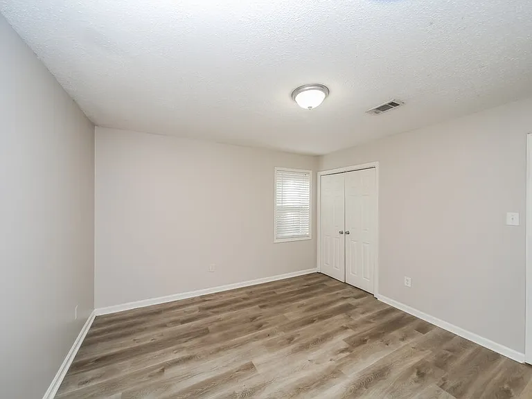 863 Hackberry Dr — Photo 12