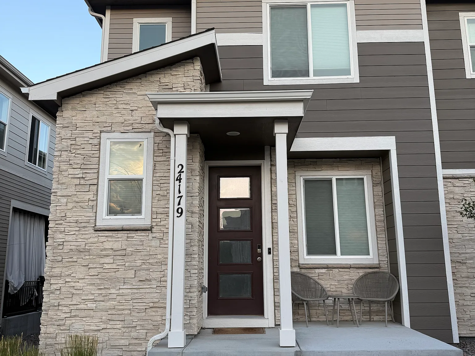 3 bed, 2.5 bath, 1300 sqft, $2,700 — Photo 1