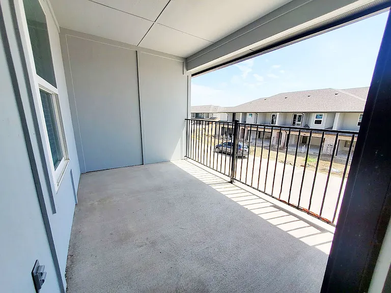 Magnolia Townhomes — Photo 120