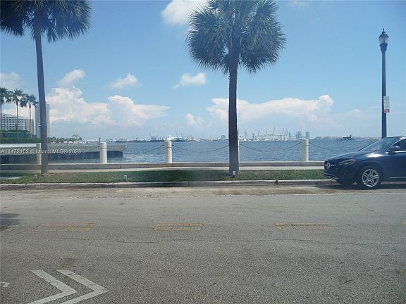 4th image of 1408 Brickell Bay Dr APT 1001