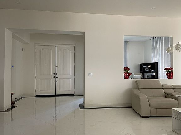 4th image of 26363 Bramble Wood Cir