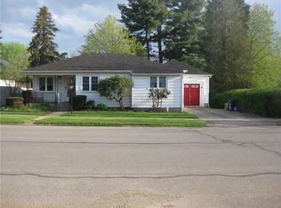 319 W Venango St, Mercer, PA 16137