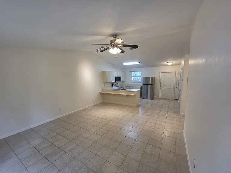 9013 San Carlos Blvd — Photo 4