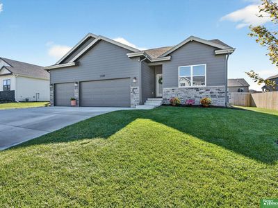 11709 Port Royal Dr, Papillion, NE, 68046