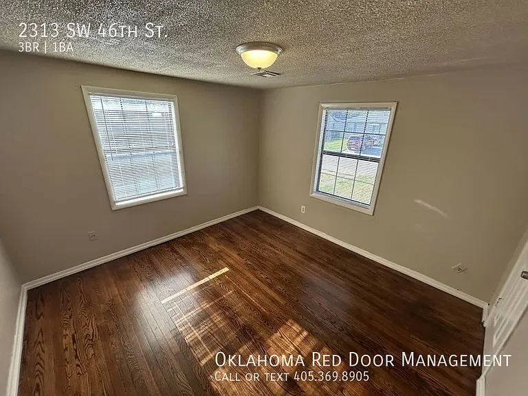 2313 SW 46th St — Photo 5