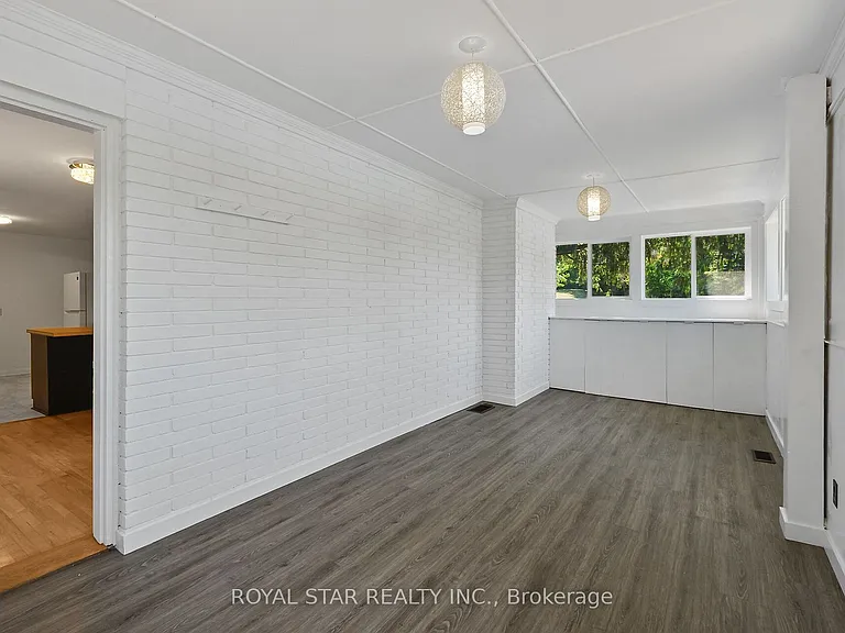 10 Delong Dr — Photo 15
