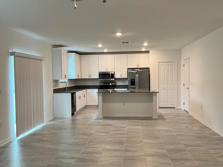 1098 Pacific Dunes Ct — Photo 4