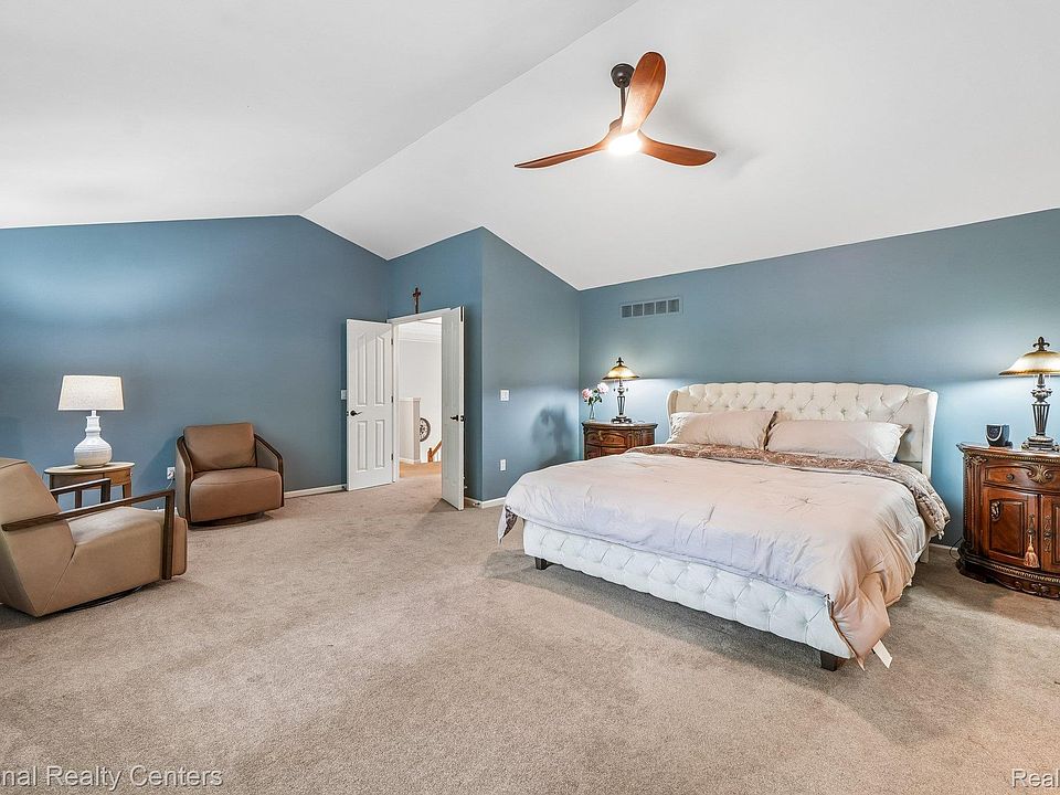 7480 Wyngate Dr, photo 23