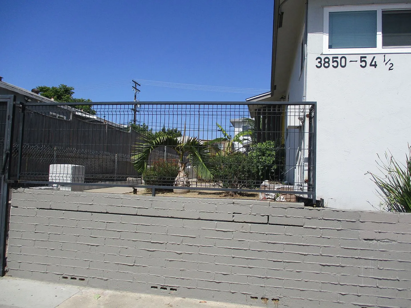 City Heights Remodeled 1 Bdr 1 Ba 2nd floor apartment. — Photo 2