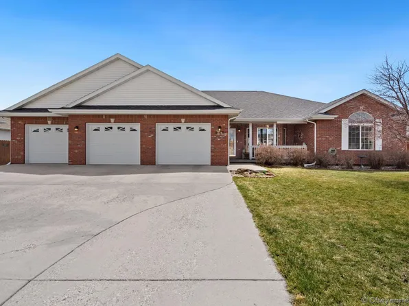 845 Sterling Dr, Cheyenne, WY 82009