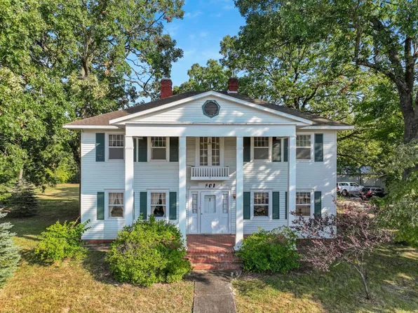 501 E Madison Ave, Berryville, AR 72616