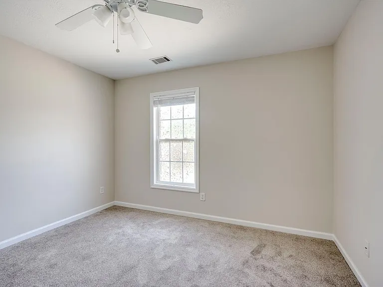 4557 Country Glen Cir — Photo 22
