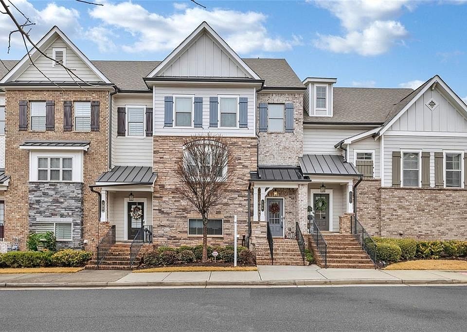 1st image of 124 Marietta Walk Trce