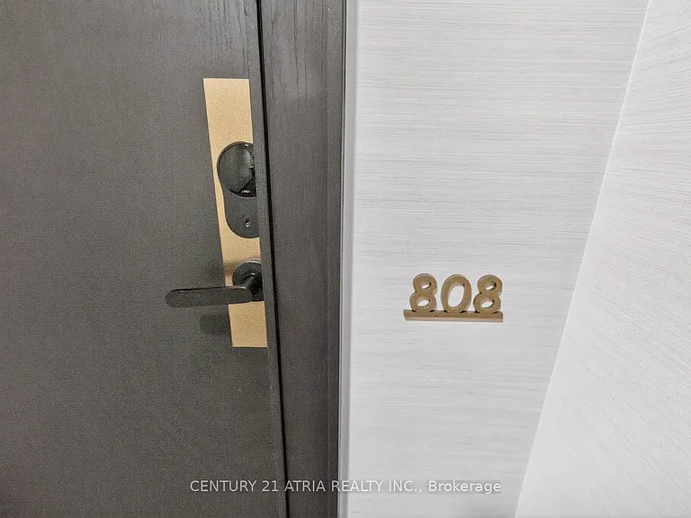 23 Hollywood Ave #808 — Photo 5
