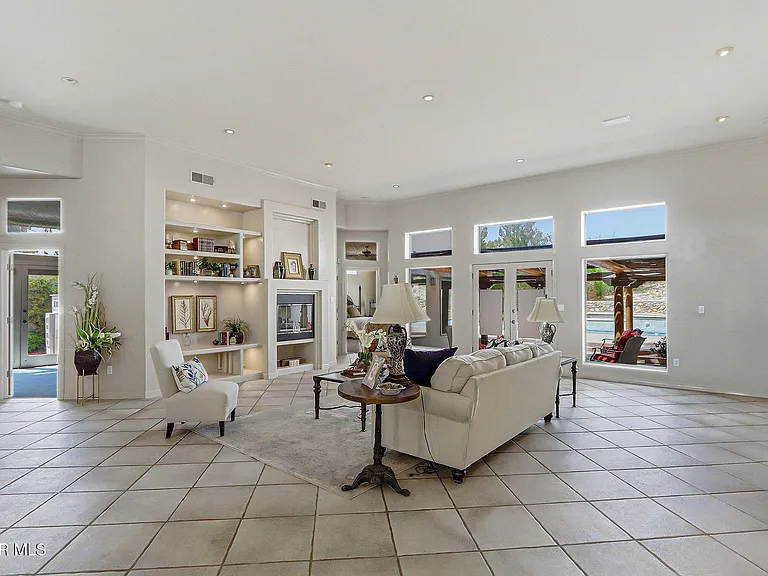 5601 Burning Tree Dr — Photo 6