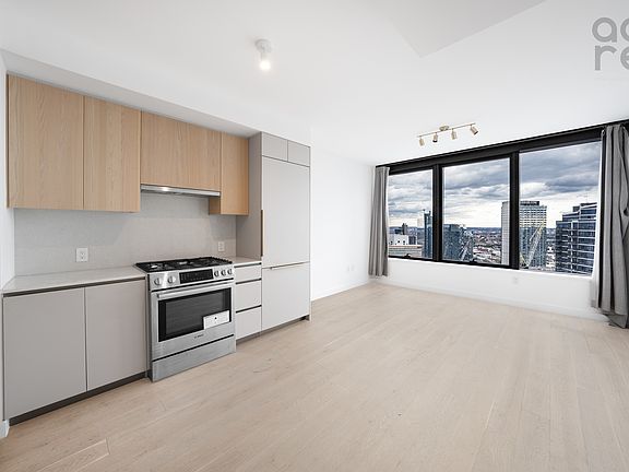 2nd image of 3 Court Sq APT 4705