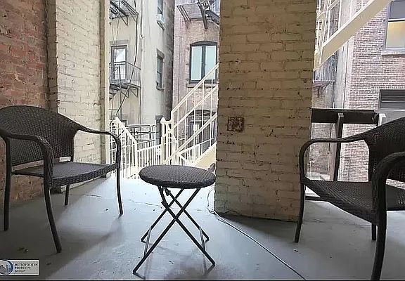 5th image of 40 E 12th St APT 2B