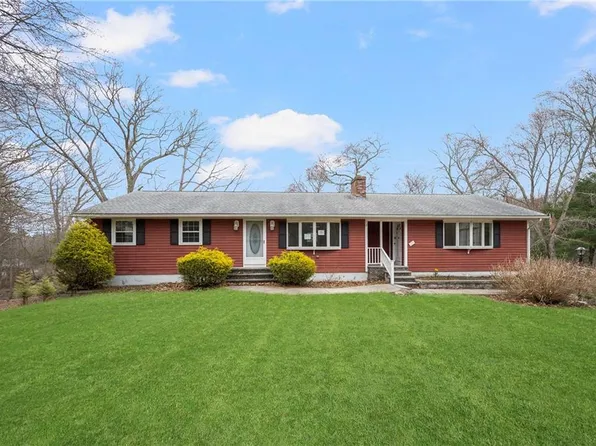 42 Ledge Rd, Coventry, RI 02816