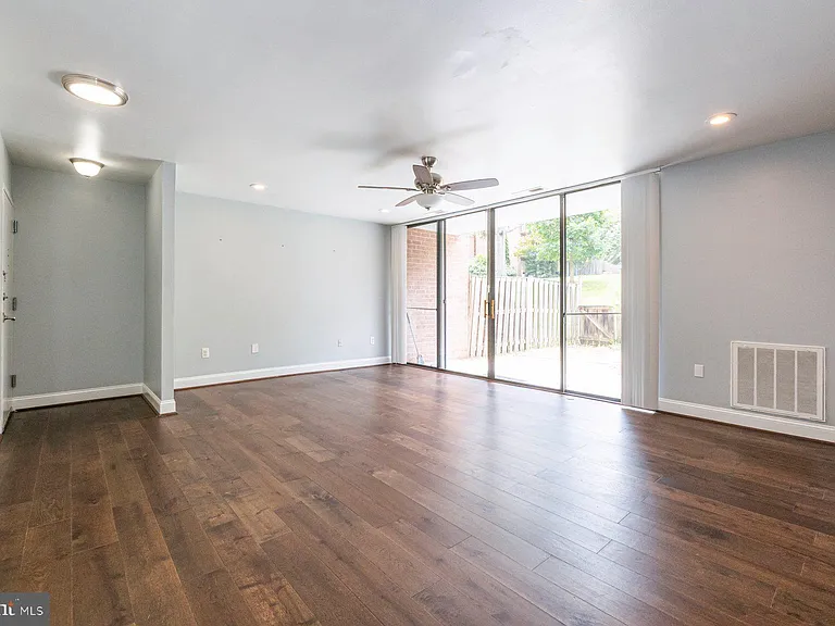 702 Quince Orchard Blvd #P-2 — Photo 4