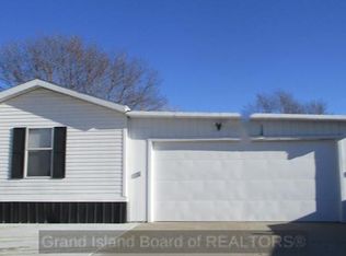 1009 Muddy Point, Loup City, NE 68853