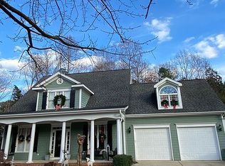 209 Cobblepoint Way, Holly Springs, NC 27540