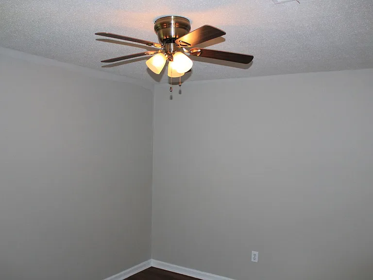 3726 Crest Dr — Photo 27
