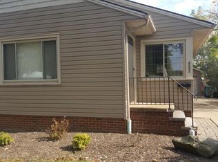 6691 Lawnwood Ave, Parma Heights, OH 44130