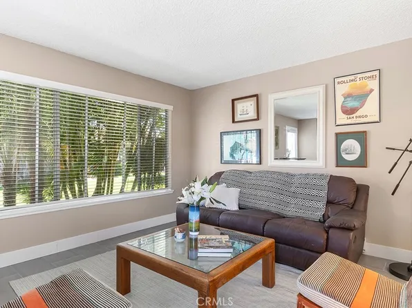 10230 Disney Cir, Huntington Beach, CA 92646