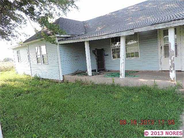 2nd image of 3917 E 420th Rd