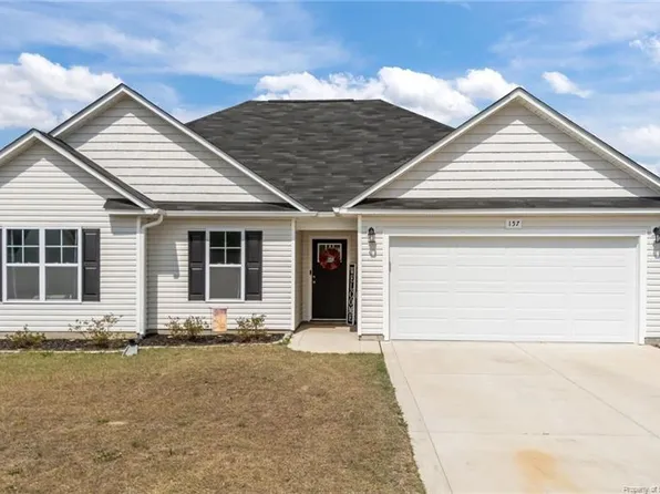 157 Presley St, Raeford, NC 28376