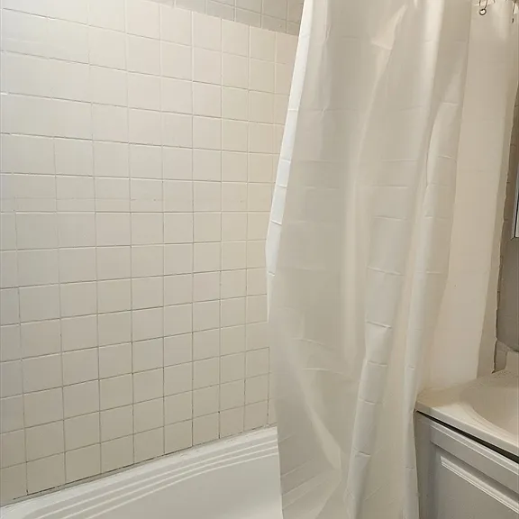 141 Franklin St #2 — Photo 6