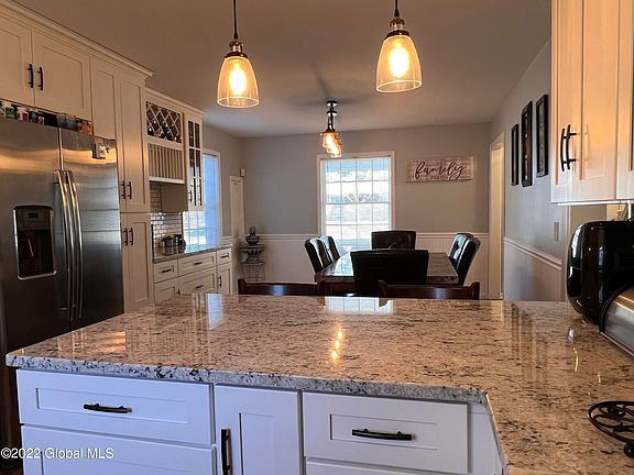2nd image of 114 Forest Dr
