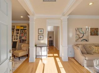 16 Mulberry Ct, Paramus, NJ 07652