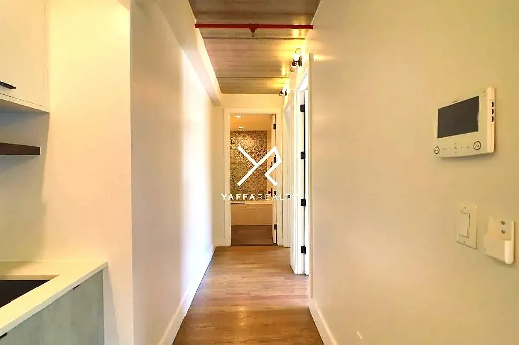 806 Saint John's Place — Photo 3